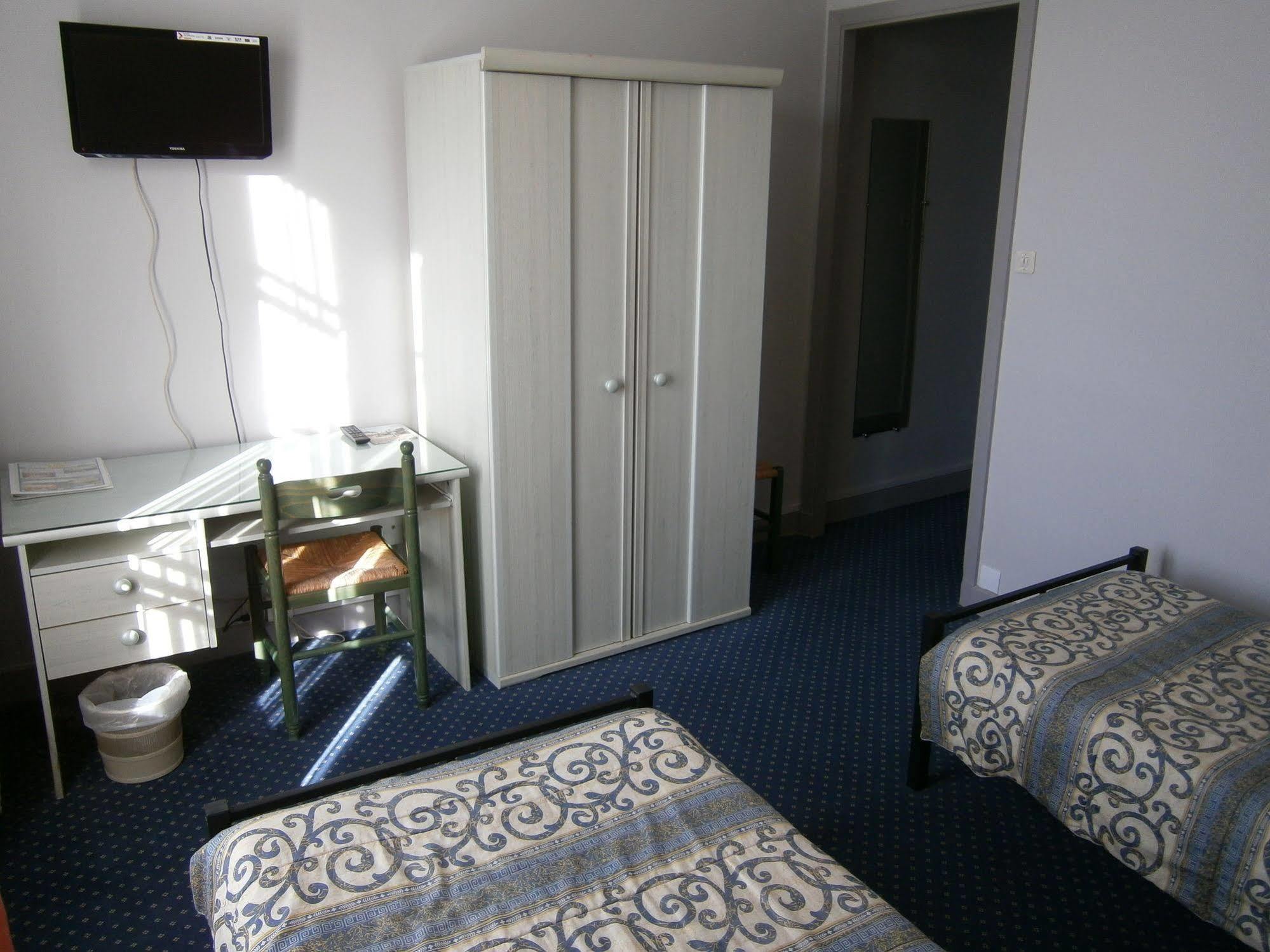 Logis Hotel Saint Jacques 瓦朗斯 外观 照片