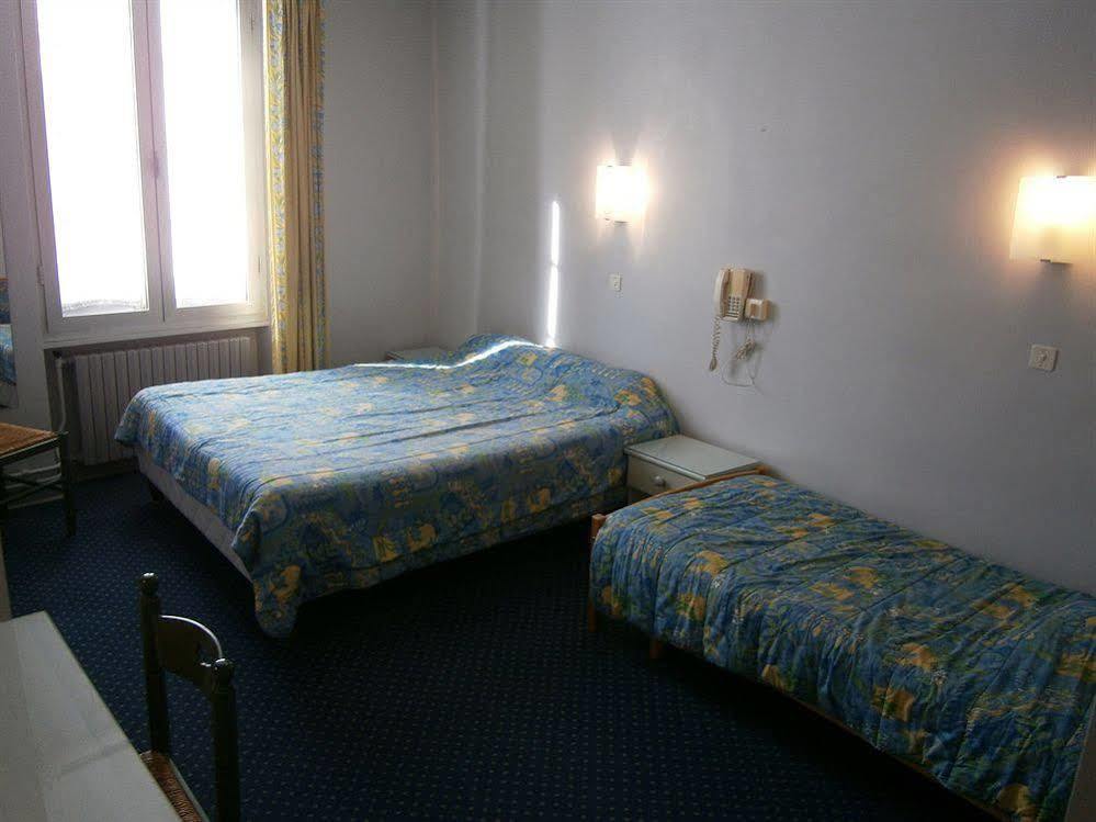 Logis Hotel Saint Jacques 瓦朗斯 外观 照片